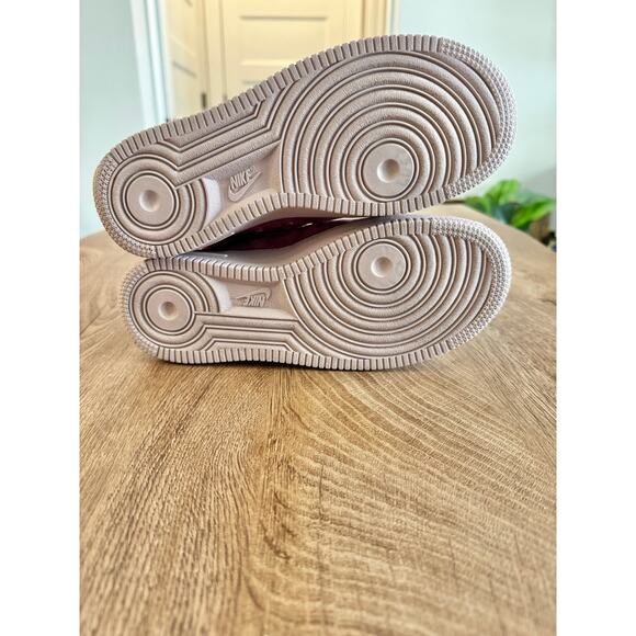 Nike | SF Air Force 1 Force is Female | Vintage Wine | AJ1700-600| Wm’s Size 6.5 - Picture 8 of 16